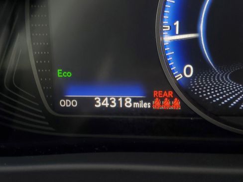 Used 2022 Lexus UX 200 w/ Premium Package FWD image 25