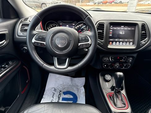 Used 2018 Jeep Compass Trailhawk image 13