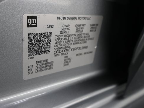 Used 2024 Chevrolet Silverado 2500 Custom w/ Custom Value Package image 56