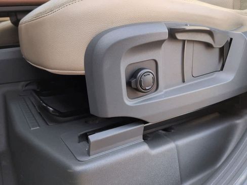 Used 2021 Land Rover Defender 110 S image 17