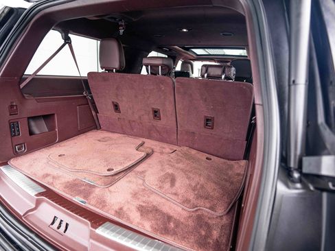 Used 2021 Lincoln Navigator L Black Label w/ Cargo Convenience Package AWD/4WD image 21