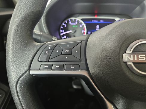 Used 2024 Nissan Sentra SV FWD image 16