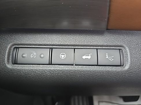 New 2025 Nissan Pathfinder Platinum w/ Cargo Package image 15