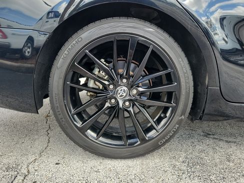 Used 2021 Toyota Camry XSE FWD image 9