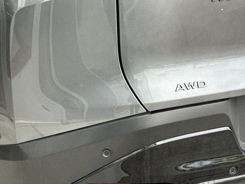 Certified 2025 Nissan Murano SV AWD/4WD image 23