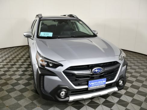 Used 2024 Subaru Outback Touring XT image 3
