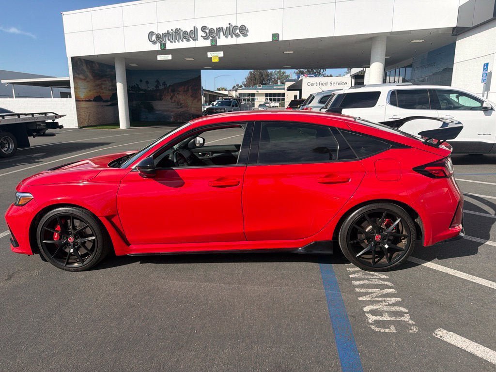 Used 2024 Honda Civic Type R image 9