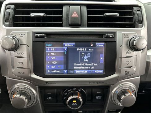 Used 2016 Toyota 4Runner SR5 Premium image 16