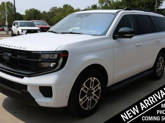 Used 2025 Ford Expedition Active AWD/4WD video 1