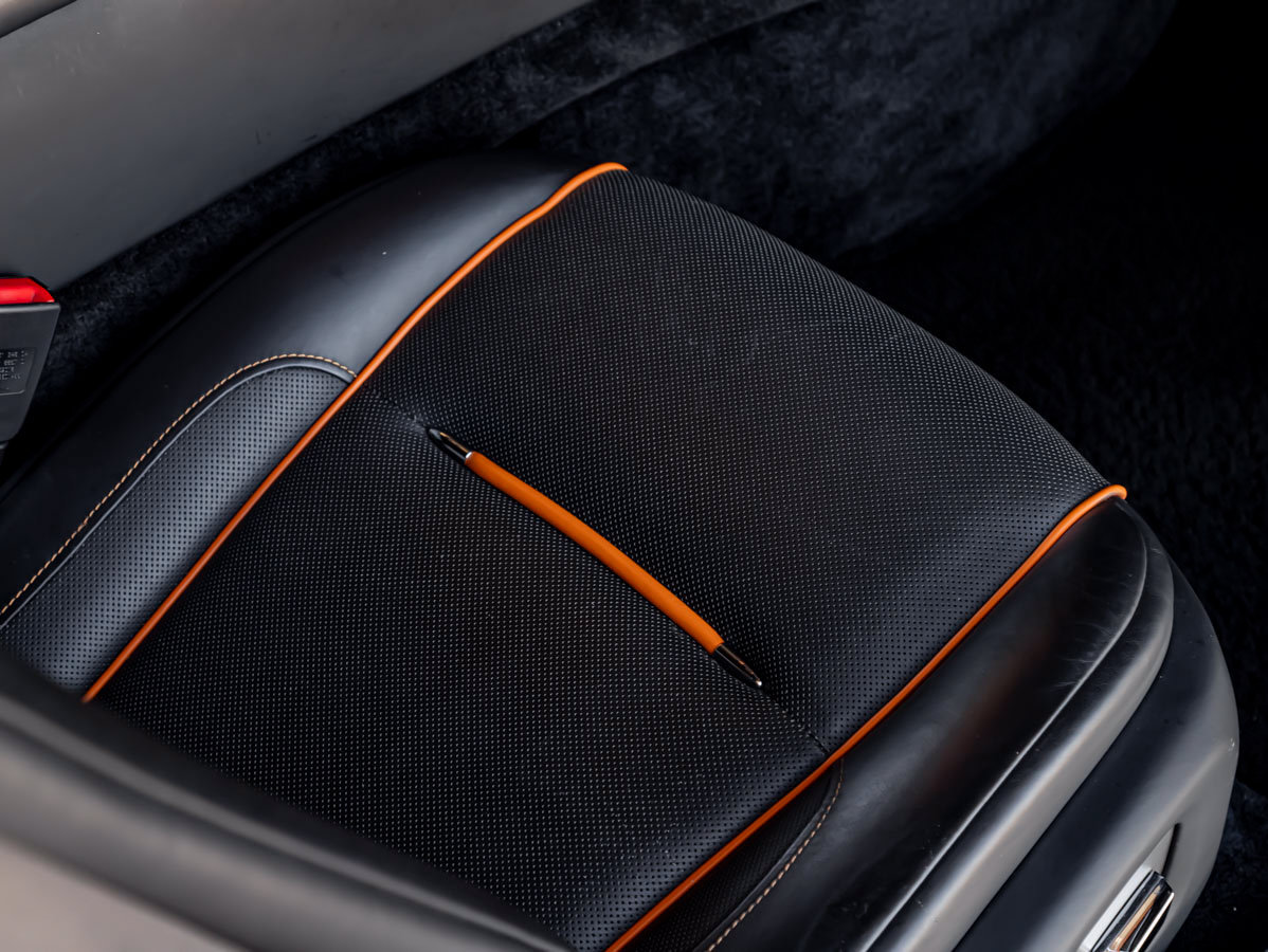 Certified 2018 Rolls-Royce Dawn RWD image 34