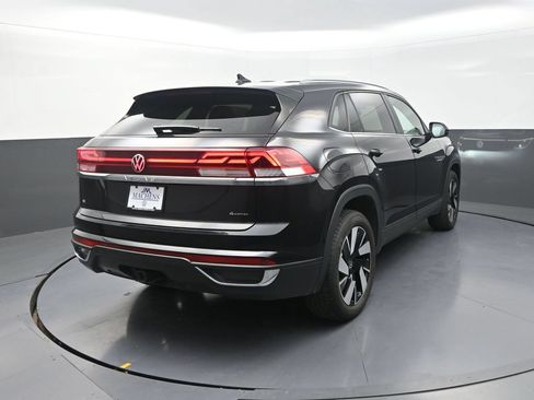 Used 2026 Volkswagen Atlas Cross Sport SE AWD/4WD image 11