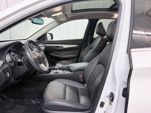 Certified 2020 INFINITI QX50 Luxe w/ Navigation Package FWD image 10