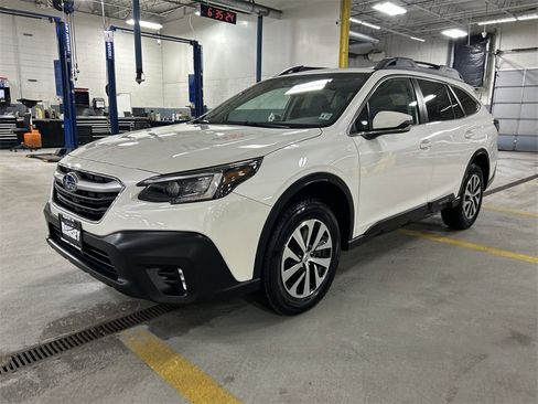 Certified 2022 Subaru Outback Premium w/ Popular Package #1 image 4