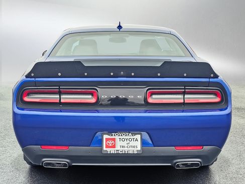Used 2018 Dodge Challenger SXT Plus image 4