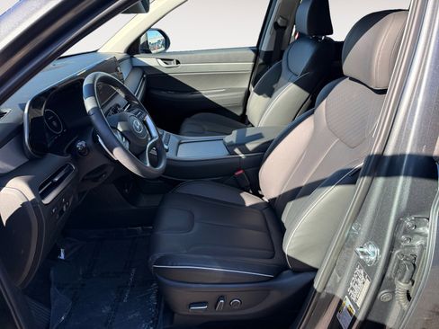 Certified 2025 Hyundai Palisade SEL image 10