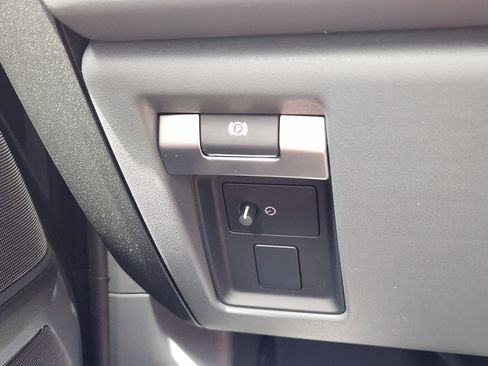 New 2026 Land Rover Defender 110 V8 image 21