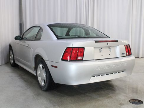 Used 2003 Ford Mustang Coupe RWD image 18