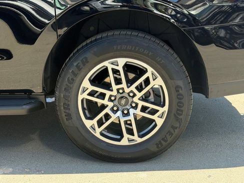 Used 2026 Ford Expedition Max Active RWD image 20
