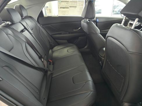 New 2026 Hyundai Elantra Limited FWD image 39