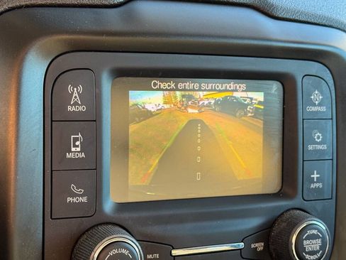 Used 2018 Jeep Renegade Sport w/ Power & Air Group image 24