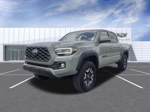 Used 2023 Toyota Tacoma TRD Off-Road AWD/4WD image 4