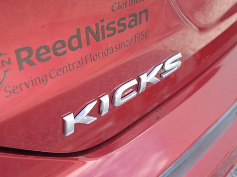 Certified 2021 Nissan Kicks SV FWD image 10