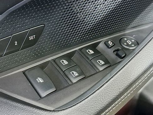 Used 2022 BMW 430i Convertible image 30