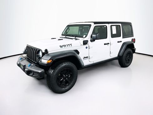 Used 2023 Jeep Wrangler Unlimited w/ Convenience Group AWD/4WD image 3