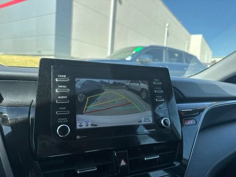 Used 2023 Toyota Camry SE w/ Convenience Package FWD image 10