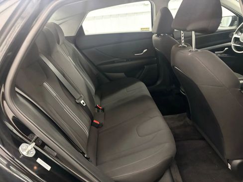 Used 2023 Hyundai Elantra SEL w/ Convenience Package image 34