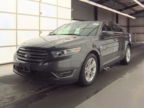 Used 2019 Ford Taurus SEL w/ Equipment Group 201A image 4