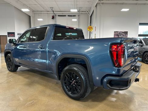 Used 2025 GMC Sierra 1500 Elevation image 6