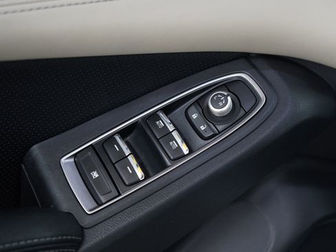 Used 2020 Subaru Ascent Limited w/ Technology Package image 22