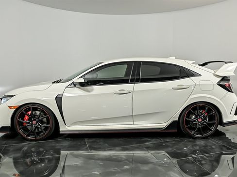 Used 2019 Honda Civic Type R image 6