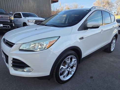 Used 2014 Ford Escape Titanium image 3