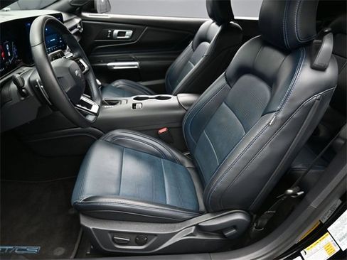 Used 2024 Ford Mustang GT Premium image 19