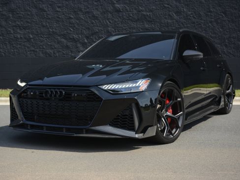 Used 2025 Audi RS 6 performance AWD/4WD image 40