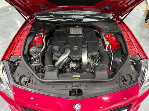 Used 2015 Mercedes-Benz SL 550 w/ Driver Assistance Package image 25