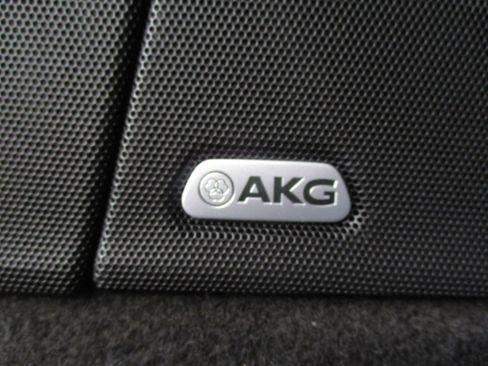 Used 2024 Cadillac Escalade Luxury image 37