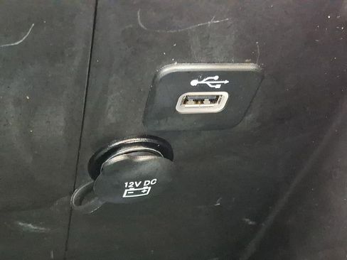 Used 2018 Jeep Wrangler Unlimited Sport S image 26