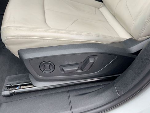 Used 2021 Audi Q3 2.0T Premium Plus w/ Premium Plus Package image 12