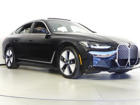 Used 2025 BMW i4 eDrive40 w/ Parking Assistance Package RWD image 4