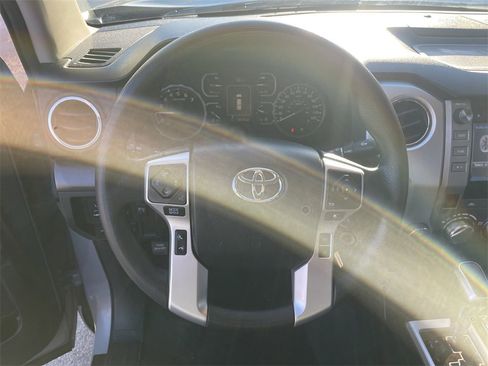 Used 2018 Toyota Tundra SR5 image 16
