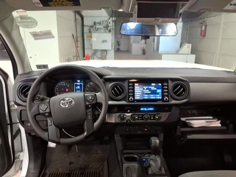 Used 2023 Toyota Tacoma SR AWD/4WD image 9