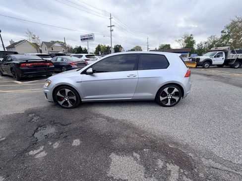 Used 2016 Volkswagen GTI S FWD image 32