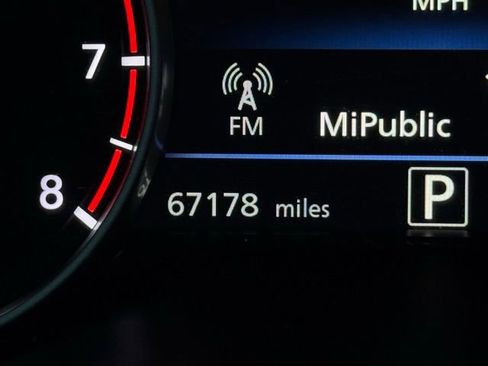 Used 2023 Nissan Sentra SR w/ SR Premium Package image 25