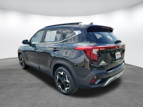 Used 2024 Kia Seltos EX FWD image 27