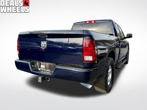 Used 2017 RAM 1500 Express RWD image 8