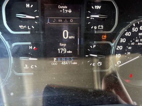 Used 2018 Toyota Tundra SR5 w/ TRD Off Road Package image 18