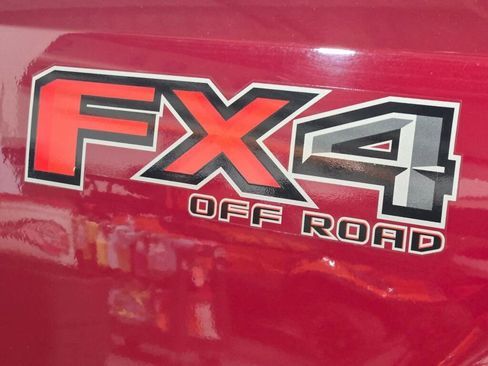 Used 2017 Ford F350 Lariat w/ Chrome Package image 18